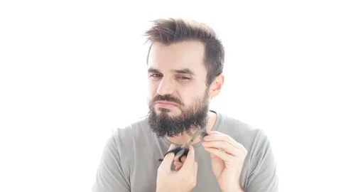 Time-lapse of man cutting and shaving his beard 库存影片 72524847