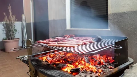 Time lapse of man doing a barbecue Stock Footage 151226090