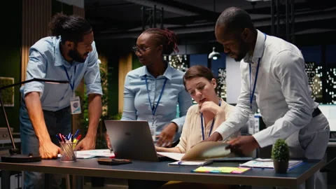 Time lapse of manager solving tasks and discussing with the team Stock Footage 334043780