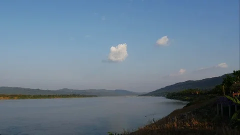 Time lapse of Mekong river in Nongkai City. view from Thailand 스톡 동영상 73755437