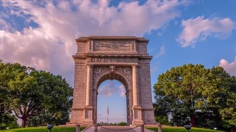 Time lapse of the Memorial Arch at Valley Forge park Stock Footage 95278157
