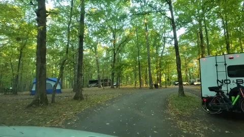A time lapse of the Meriwether Lewis Campground along the Natchez Trace Par.. Video stock 275969812