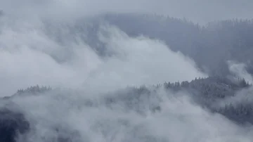 Time lapse mists over mountains Stock Footage 85700968