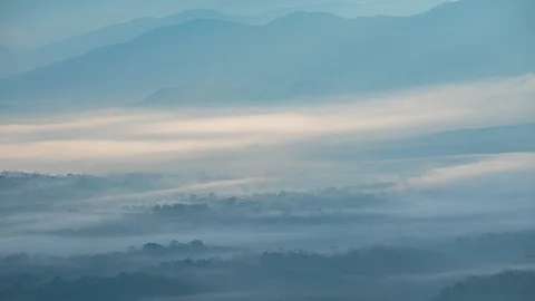 Time Lapse of Misty landscape with light morning through. Stock Footage 122149000