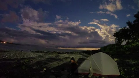 Time lapse of moon light with dramatic clouds movement in various shape fast spe Stock Footage 313429911