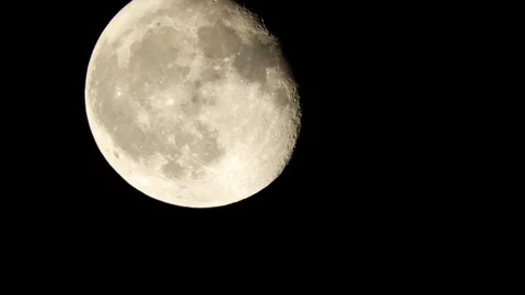 Time Lapse Moon moving in the dark sky 1 Video stock 95681351