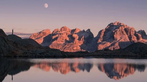 Time lapse moonrise zoom Stock Footage 83473339