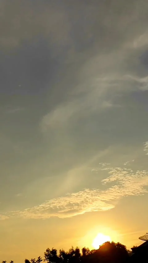 Time lapse of the morning sun Stock Footage 243472748