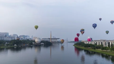 Time lapse motion of hot air balloon Stock Footage 110445645