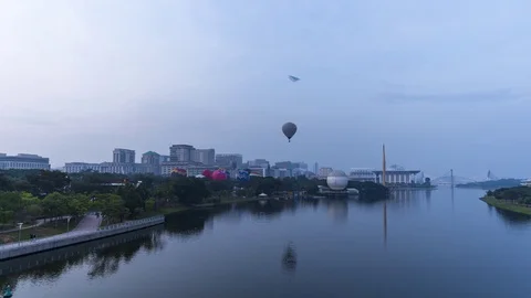 Time lapse motion of hot air balloon Stock Footage 110446031