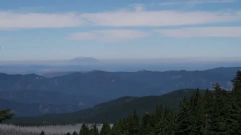Time Lapse: Mount Saint Helens from Timberline Trail in Oregon Stock-Footage 147153452