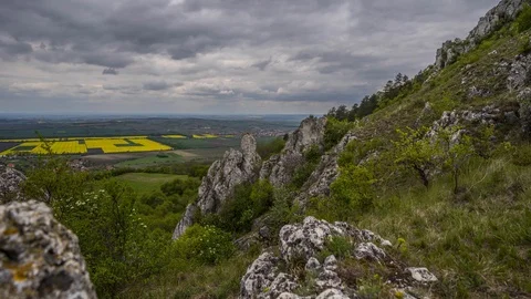Time-lapse mountain of the Czech republic Video stock 122677401