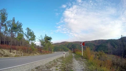 Time lapse mountain road Vídeo Stock 71798593