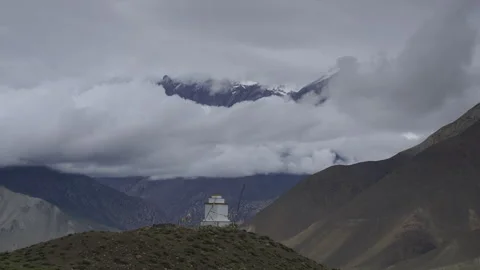 Time lapse of movement of clouds in the Himalayan mountains Stock-Footage 252035402