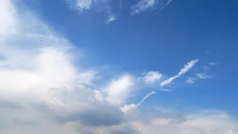 Time lapse, The movement of fluffy clouds Stock Footage 91443603