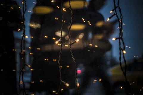 Time lapse of the movement of reality through reflection in the glass Video stock 129664191