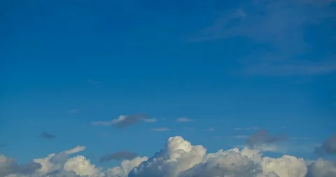 Time lapse of movement from the wind of clouds Stock-Footage 129631960