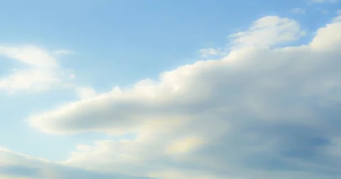 Time lapse of movement from the wind of clouds Stock-Footage 129632259