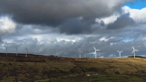 Time Lapse, Moving Clouds, Arigna Windmills, county Sligo, Ireland 動画素材 89178713
