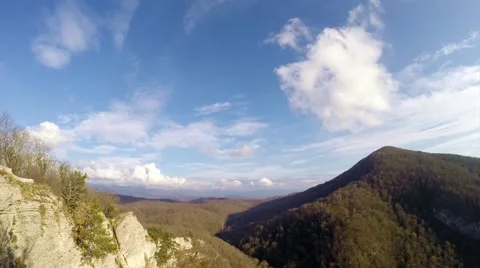 Time lapse moving clouds over the mountains Vidéo 45347908