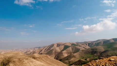 Time lapse - Moving clouds over the The Judaean Desert in Israel. Stock-Footage 101675248