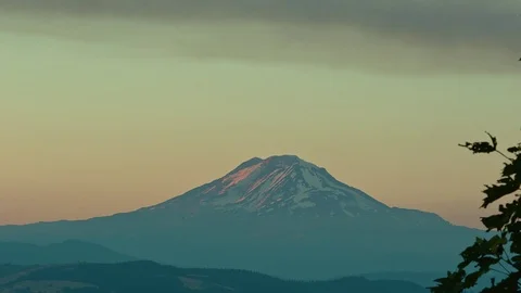 Time Lapse mt. adams red blood orange sunset smoke ominous eagle creek fire Stock Footage 81573276