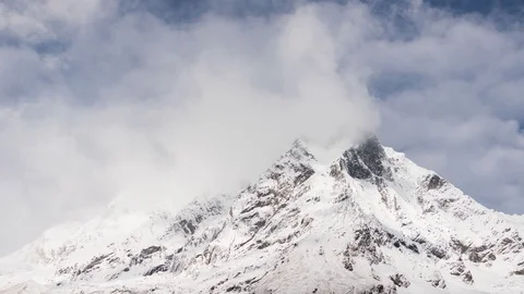 Time lapse of Naike peak with moving cloud on top, Manaslu circuit trek Stock Footage 128235686