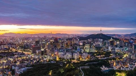 Time lapse Night to day Skyline,Viewpoint from Inwangsan mountain Seoul , Sou Stock Footage 117983182