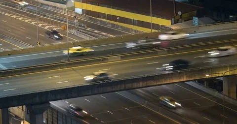 Time lapse night traffic 스톡 동영상 82800704
