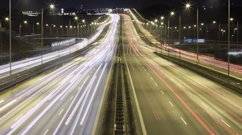 Time lapse night traffic on highway 動画素材 67972715
