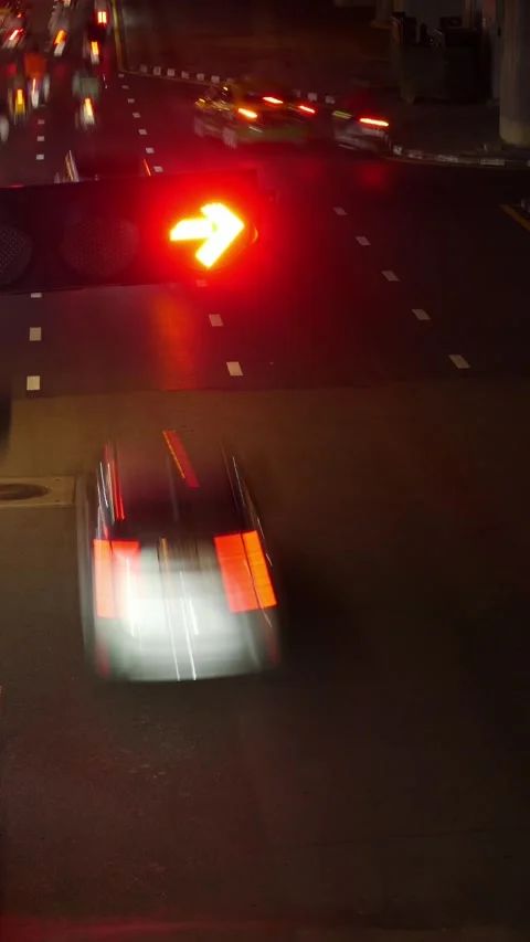 Time Lapse Night Traffic Light Trails at Busy Bangkok Intersection Video stock 339518248