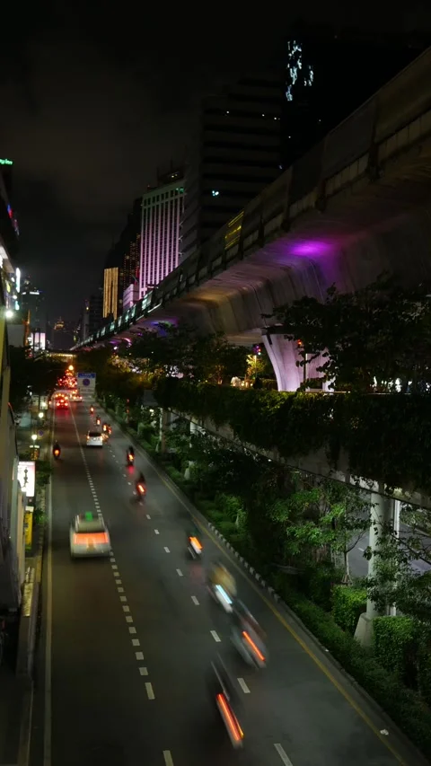Time Lapse Night Traffic on Sukhumvit Road Stock Footage 340380737