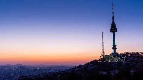 Time lapse Night view of N Seoul tower and Seoul city. Stock Footage 124770705
