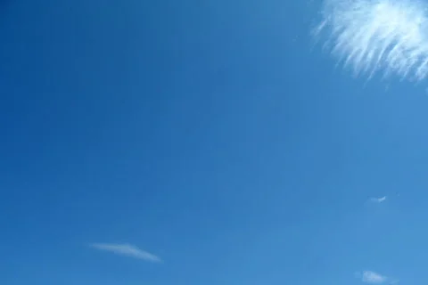 Time Lapse NTSC Clouds Light to Medium cloud cover 動画素材 523266