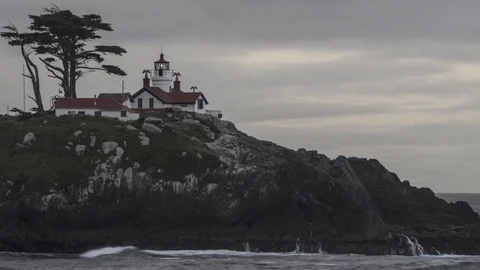 Time Lapse of Ocean and Lighthouse at Crescent City, California 動画素材 70541825