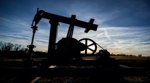 Time Lapse -  Oil Rig Sunset Stock Footage 39531406
