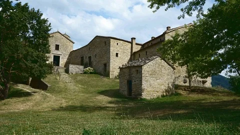 Time lapse of the old heritage of Gamogna, in Italy Stock Footage 114932158