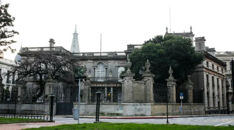Time lapse of an old house in Montevideo that remains unchanged. Stock Footage 25976205