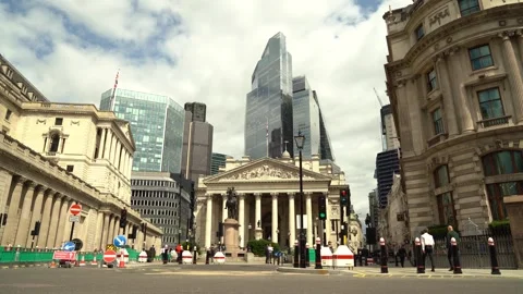 Time Lapse of the Old stock exchange located in London, it was the main one Stock Footage 247842582