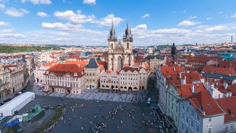 Time-lapse of old town square in Prague, Czech Stock Footage 123160538