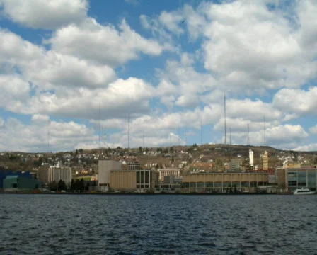 Time lapse PAL clouds passing over downtown Duluth  動画素材 524646