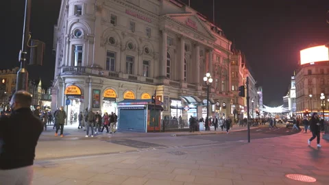Time lapse. A panning shot of the Piccadilly Circus at night. Stock Footage 221570145