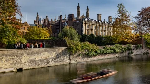 Time lapse panning view of boats punting on the river Cam in Cambridge Stock Footage 101435436