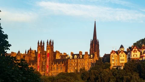 Time lapse panning view of the old town of Edinburgh (Scotland) Stock Footage 116542486
