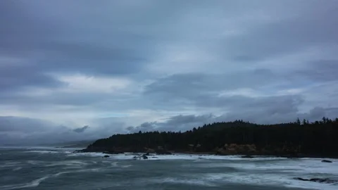 Time Lapse - Panoramic view of waves splah to the Pacific Ocean shore Stock Footage 166429728