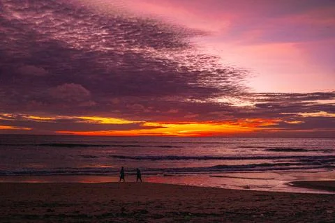 Time lapse Paradise Beach Under Fiery Sky Stock-Fotos