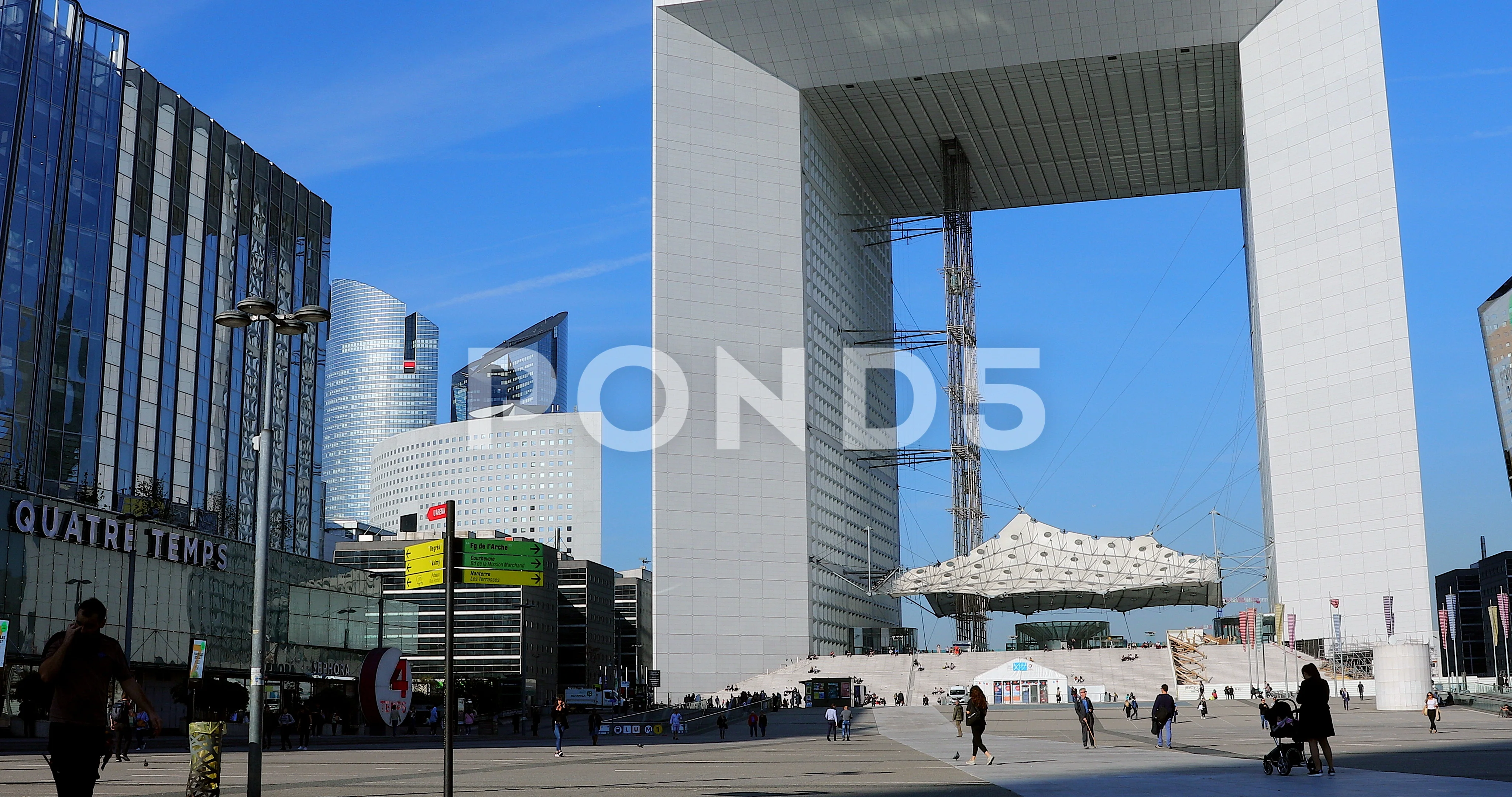 Time Lapse Paris La Defense Grande Arche