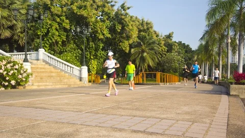 Time Lapse: People exercise at park in Bangkok,Thailand 스톡 동영상 113027190