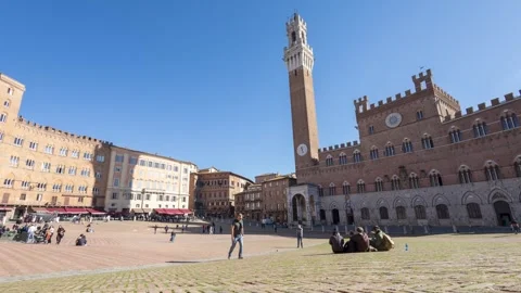 Time lapse people walking in Piazza del Campo w Stock Footage 292769657