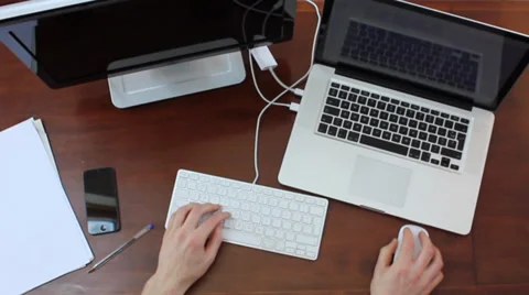 Time lapse person working with computer and smartphone Stockbeeldmateriaal 36978277